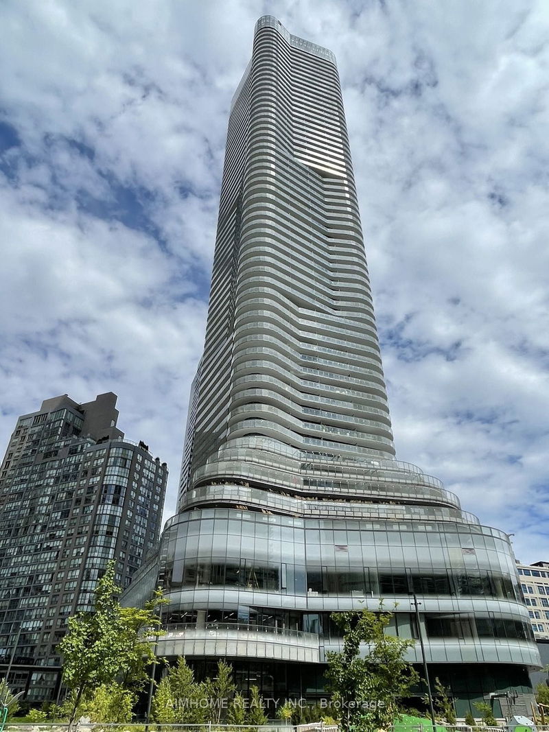 home for lease on 3704-11 Wellesley Street W