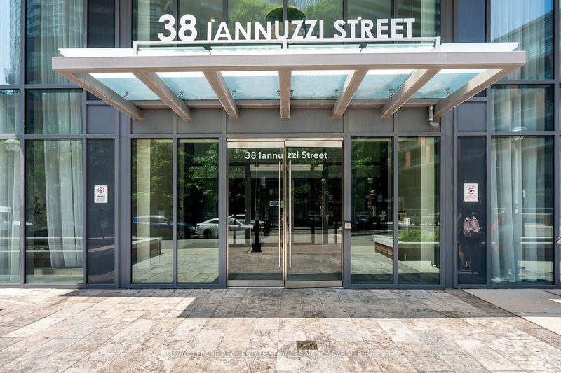  2509 - 38 Iannuzzi St  Toronto, M4P 2E7 | Image 27