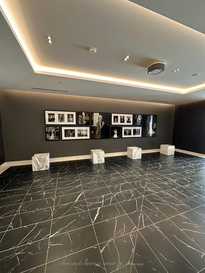 815 - 500 Dupont St, Toronto, M6G 0B8 | Image 3