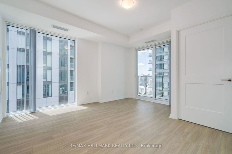 home for lease on 2905-8 Widmer Street