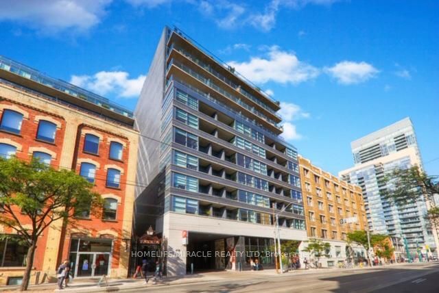 home for lease on 1104-478 King Street W