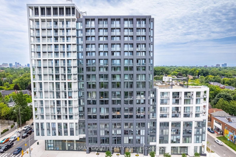 Unit 216 — 2020 Bathurst Street, Toronto