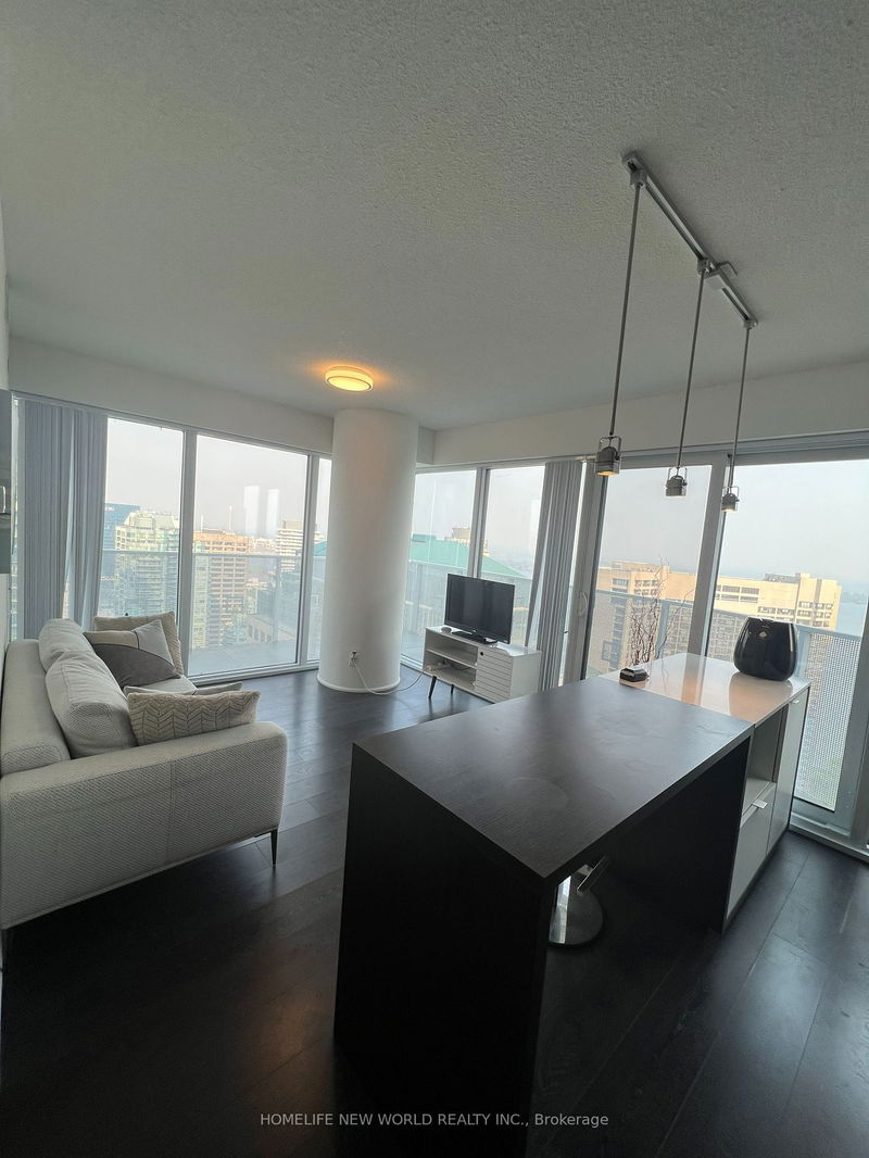 home for lease on 3707-88 Harbour Street