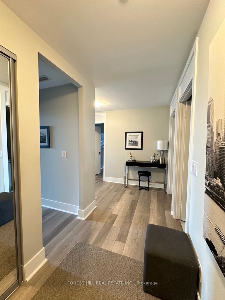 home for lease on 2902-32 Davenport Road