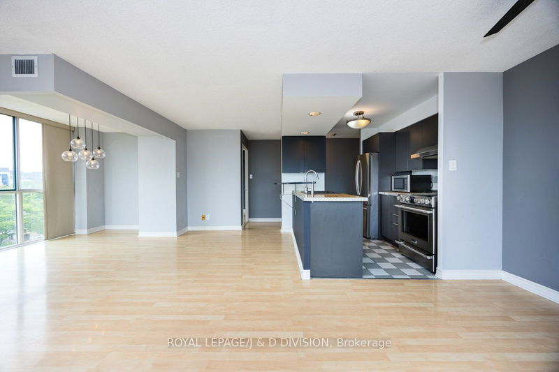 home for sale on 606-801 King Street W