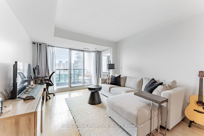 home for lease on 1412-219 Fort York Boulevard