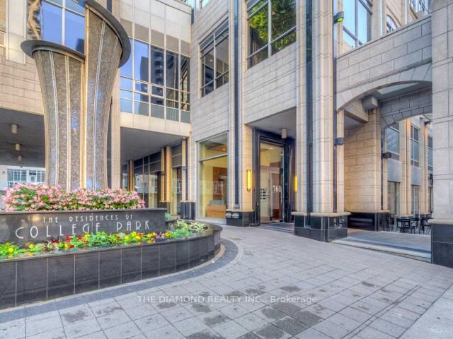 home for sale on 3007-761 Bay Street