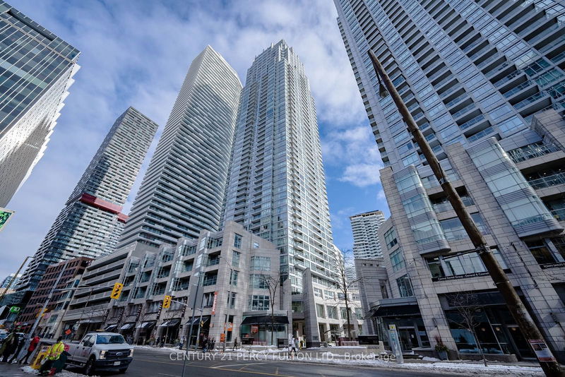  706 - 2191 Yonge St  Toronto, M4S 3H8 | Image 5