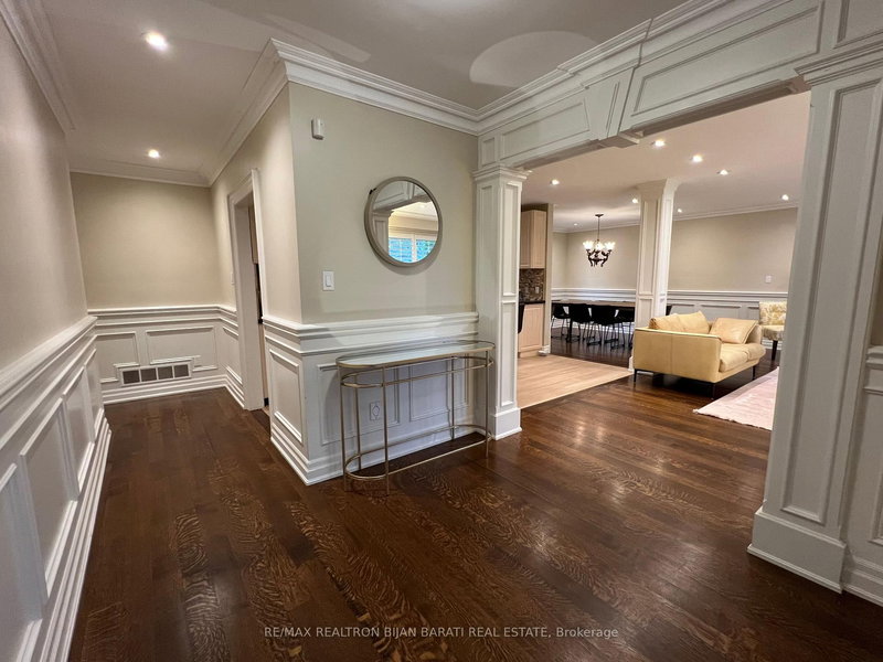 58 Burbank Dr, Toronto, M2K 1N2 | Image 2