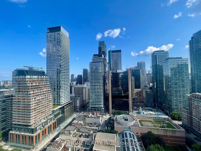 home for lease on 2204-11 Wellesley Street W