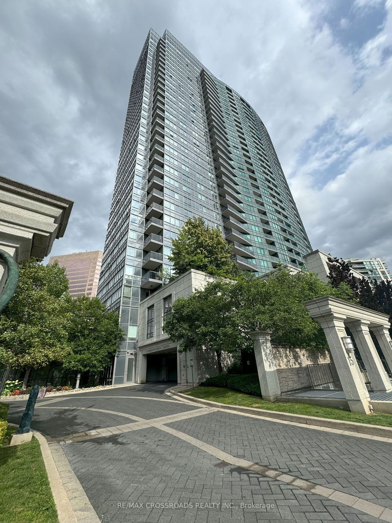 home for lease on 604-15 Greenview Avenue