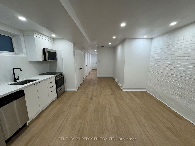 home for lease on Lower-382 Lansdowne Avenue