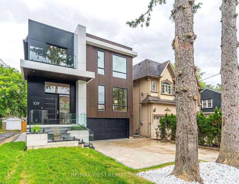 home for sale on 109 Hounslow Avenue