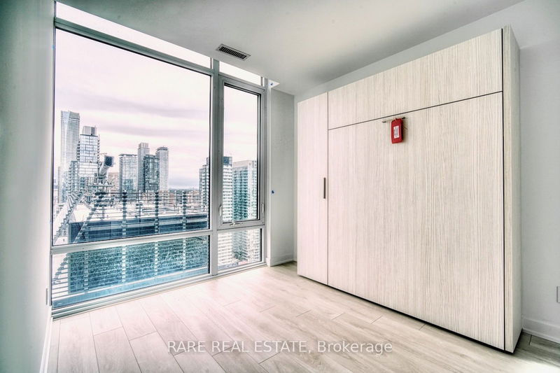 home for lease on 2803-501 Yonge Street