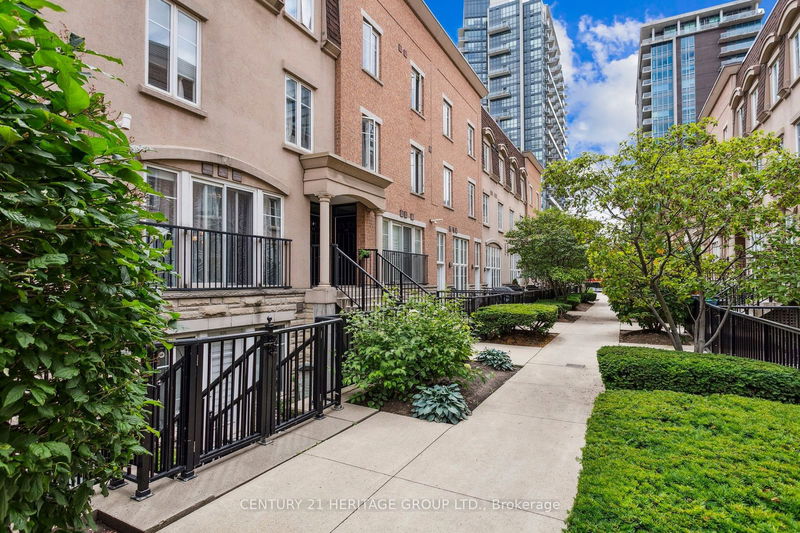  435 - 34 Western Battery Rd W Toronto, M6K 3N9 | Image 1