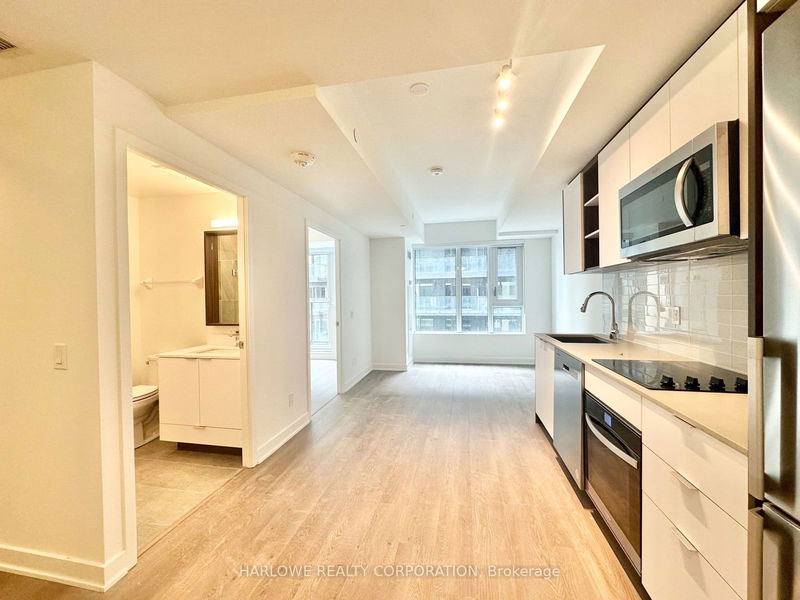 home for lease on 1016-543 Richmond Street W