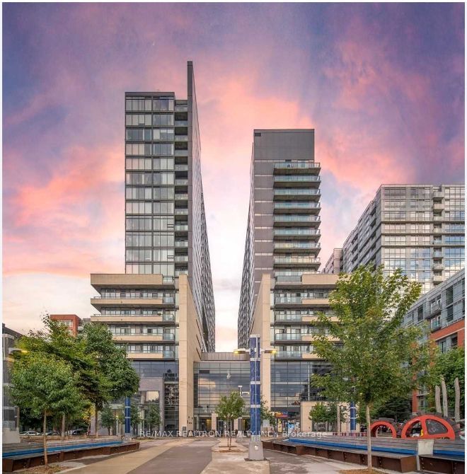 home for lease on 318-36 Lisgar Street W