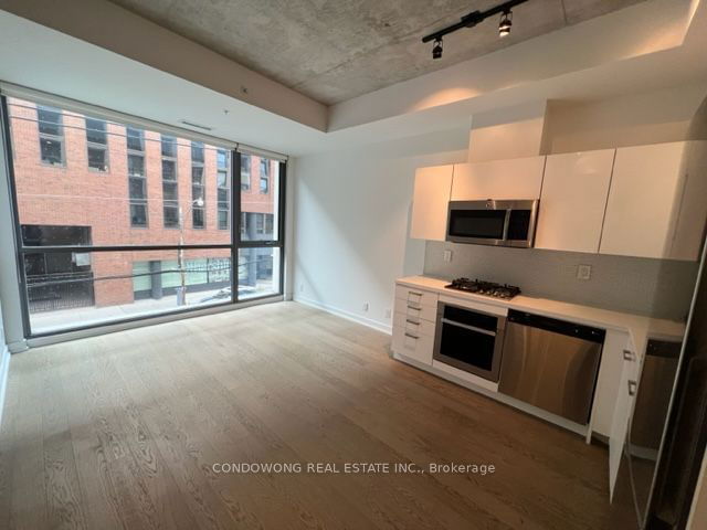 210 - 39 Brant Street