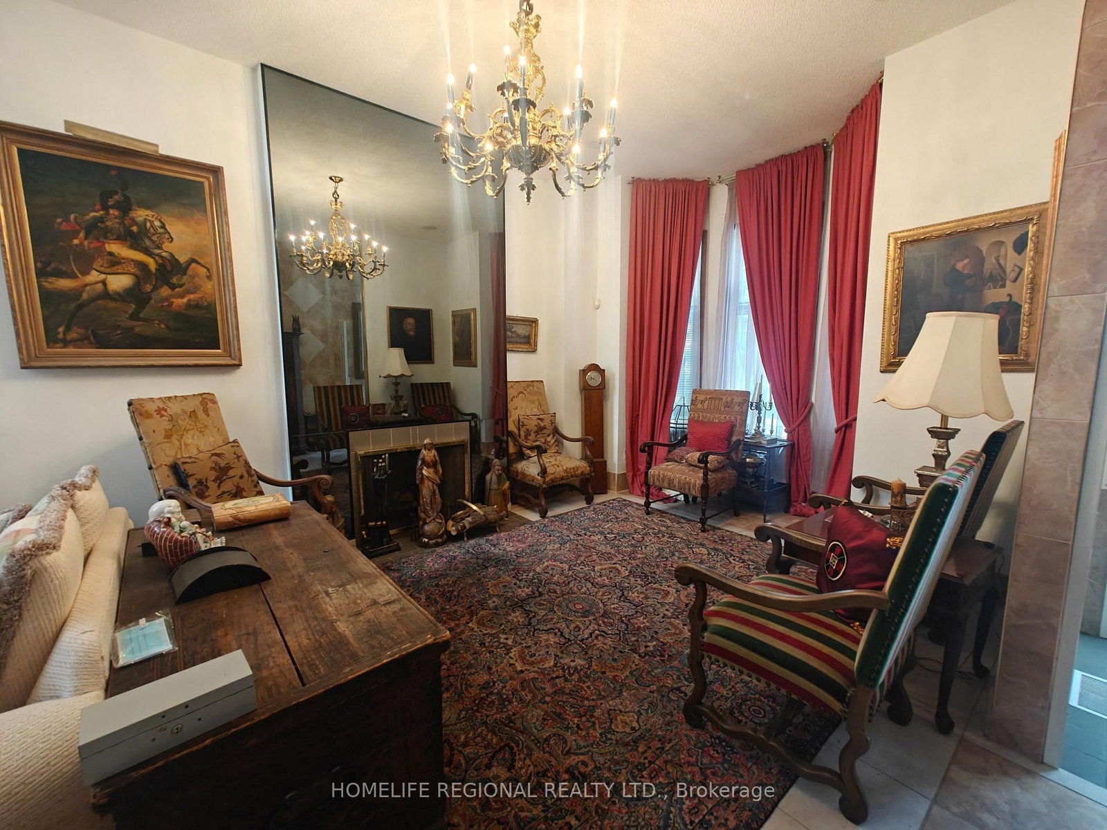Listing Image 4
