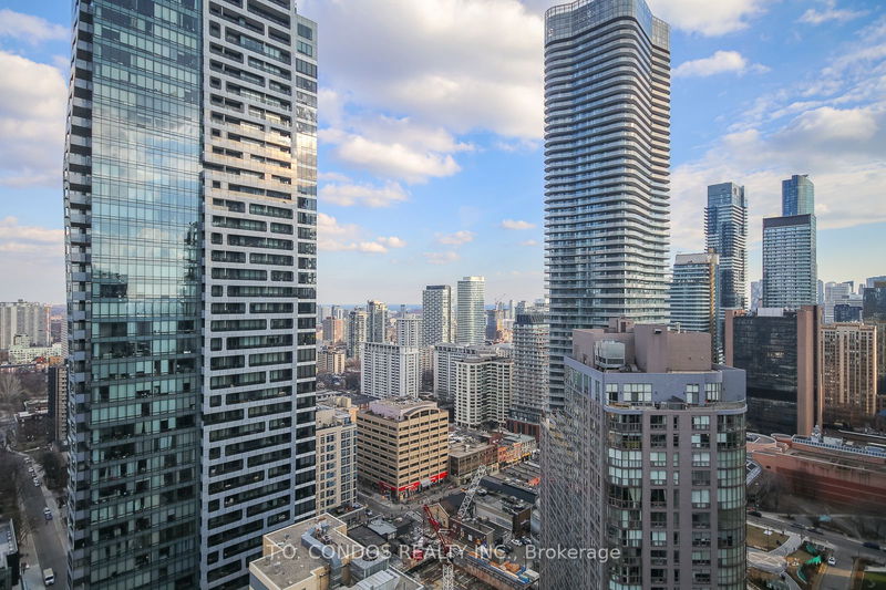home for lease on 3304-1001 Bay Street