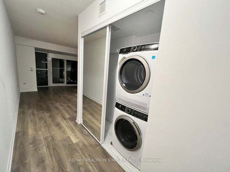 home for lease on 2302-219 Dundas Street E