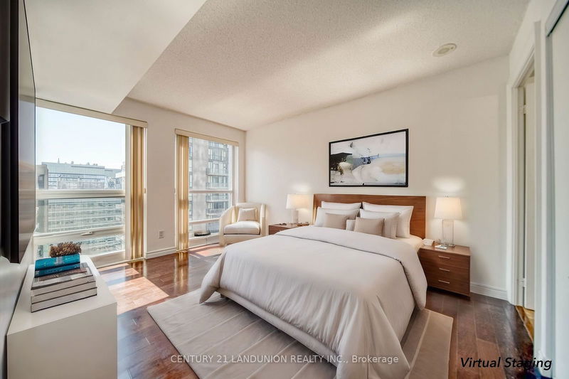  2809 - 763 Bay St  Toronto, M5G 2R3 | Image 1