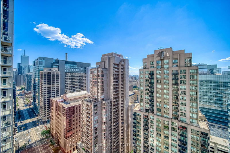  2809 - 763 Bay St  Toronto, M5G 2R3 | Image 27