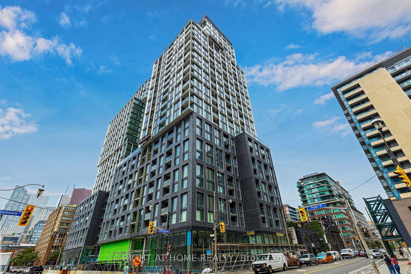 home for lease on 911-158 front Street E
