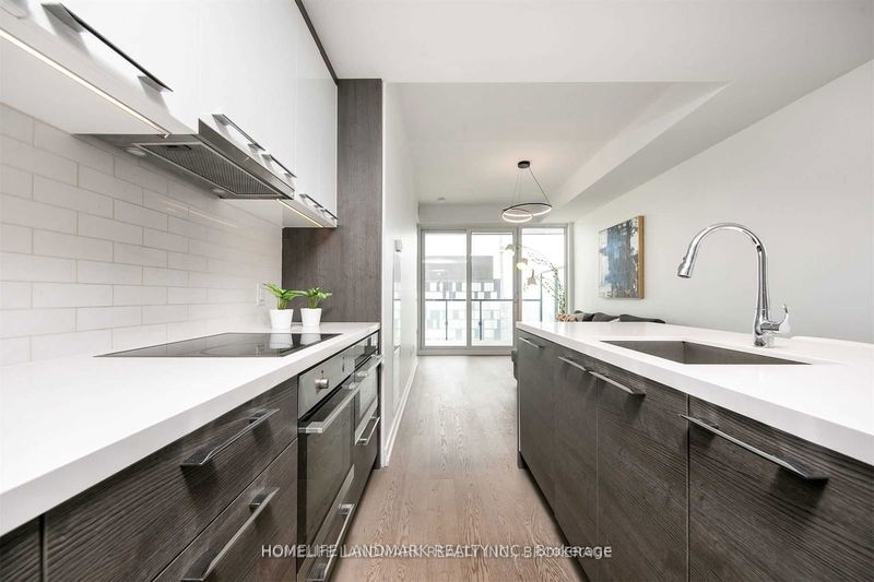 home for lease on 3308-488 University Avenue