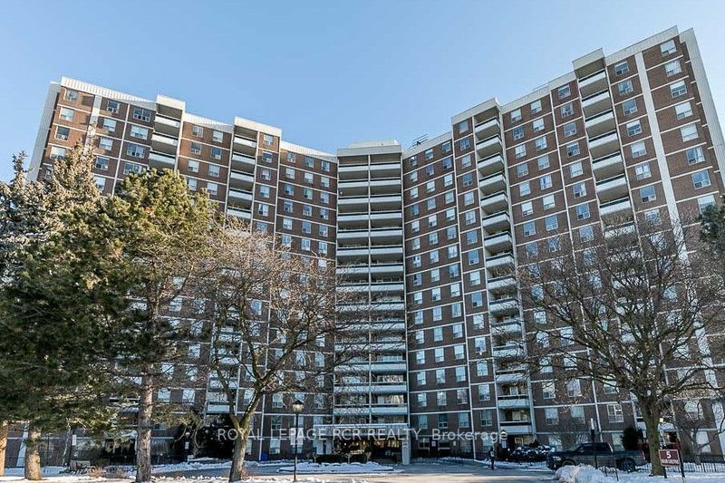 home for lease on 1215-5 Shady Golf Way
