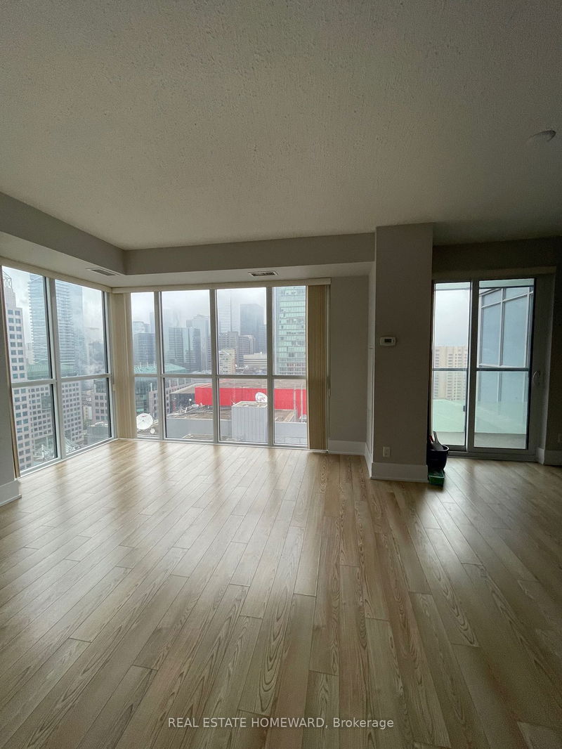 home for lease on 2705-300 Front Street W