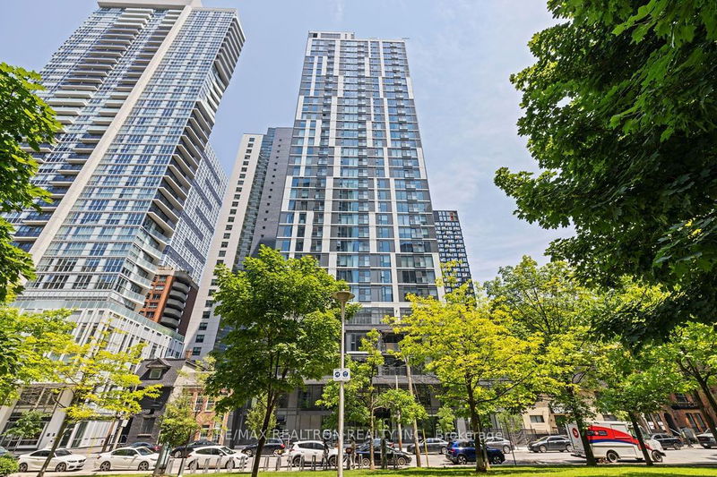 home for lease on 3203-65 Mutual Street
