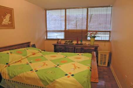 Room2