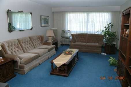 83 Painswick Cres, Toronto, M2J3M5 | Image 2