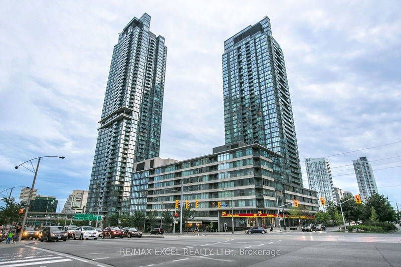 home for lease on 905-15 Fort York Boulevard