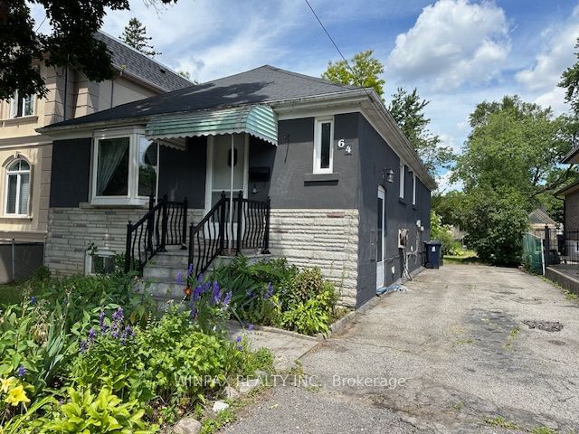 home for lease on 64 Nipigon Avenue