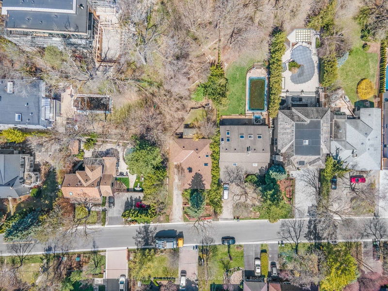 14 Brookfield Rd  Toronto, M2P 1A9 | Image 5