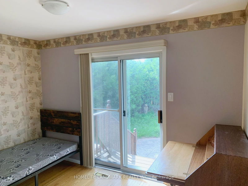 home for lease on Upper 3-57 Painswick Crescent