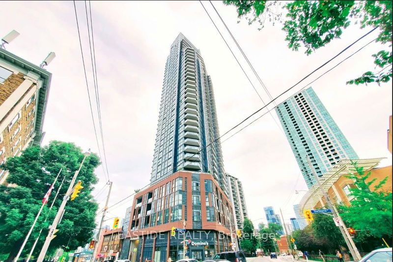 home for lease on 2904-159 Wellesley Street E