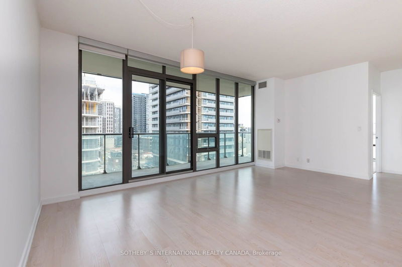 home for sale on 1306-33 Lombard Street