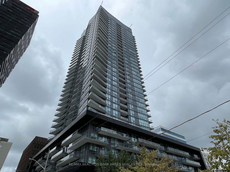 home for lease on 2604-30 Roehampton Avenue