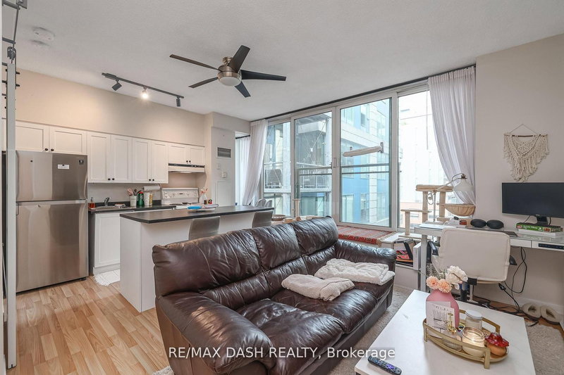 610 - 50 Camden St, Toronto, M5V 3N1 | Image 3