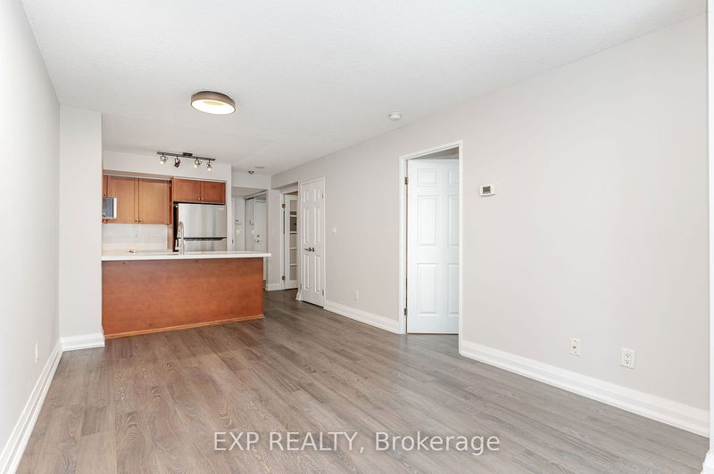 home for lease on 614-230 King Street