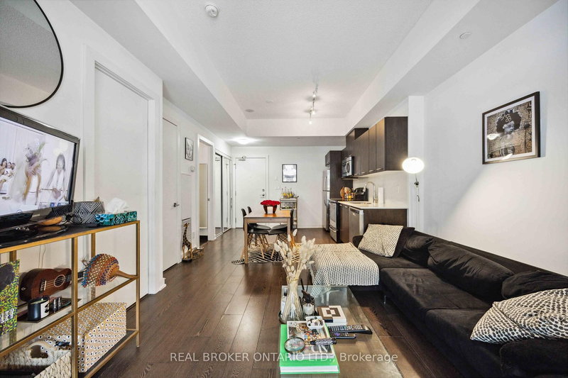 219 - 20 Bruyeres Mews, Toronto, M5V 0G8 | Image 2
