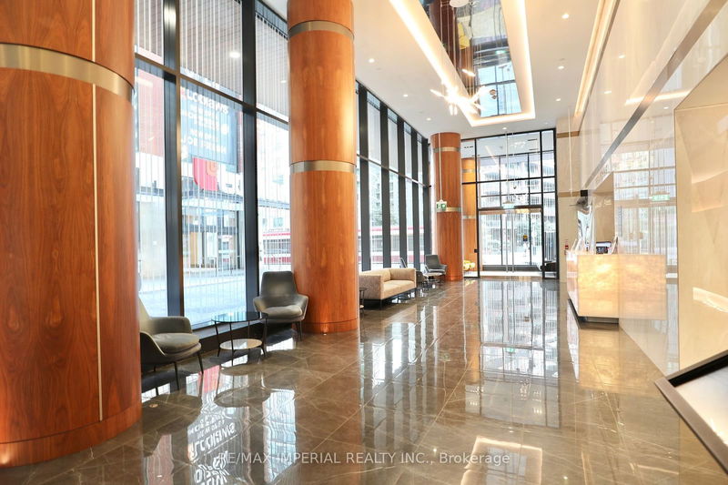 home for lease on 611-19 Bathurst Street