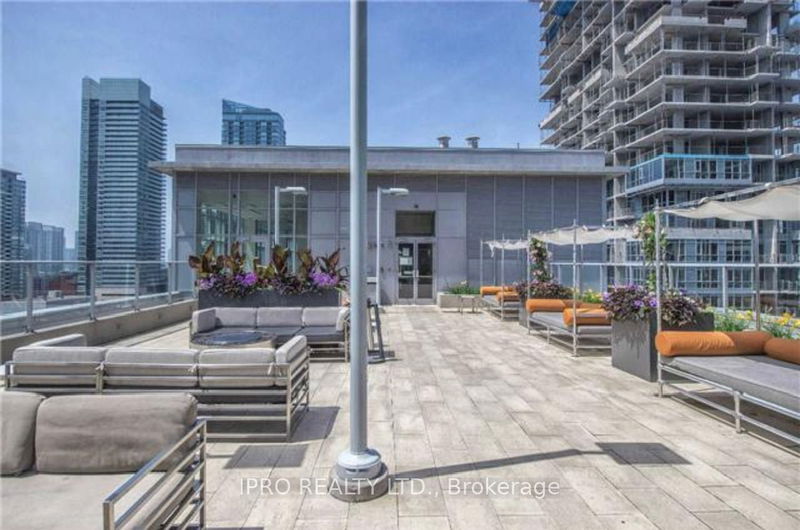 home for lease on 803-21 Nelson Street