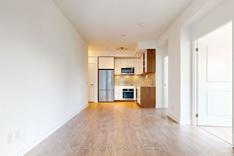 home for lease on 927-543 Richmond Street W