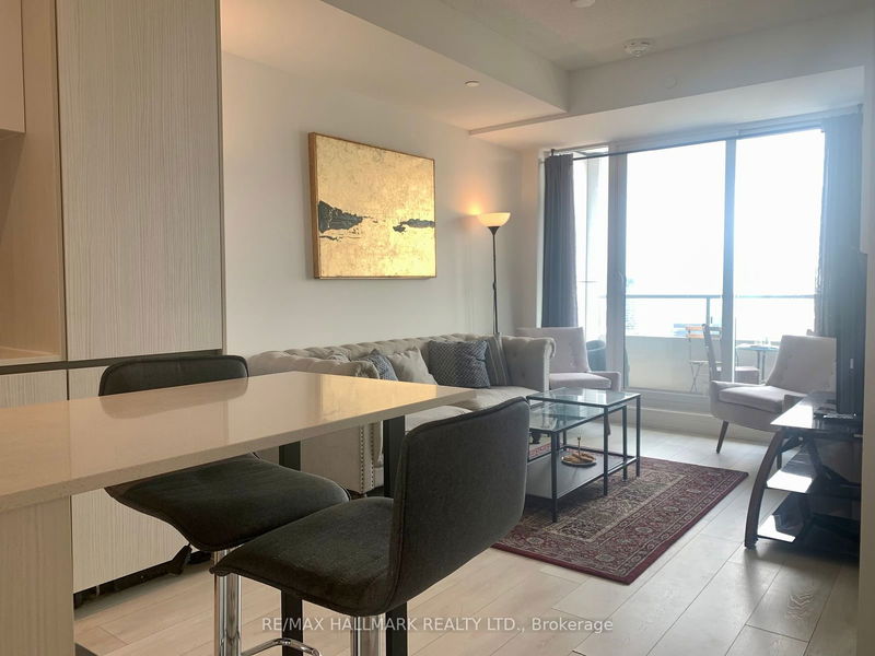 home for lease on 2604-225 Sumach Street