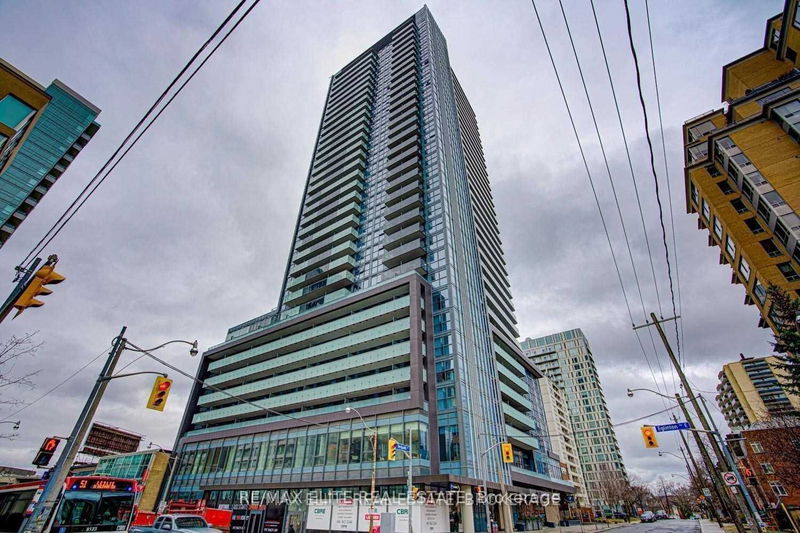 home for lease on 1012-125 Redpath Avenue E