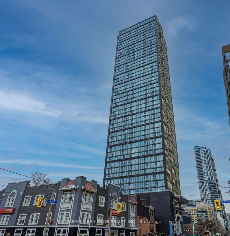 home for lease on 3803-319 Jarvis Street